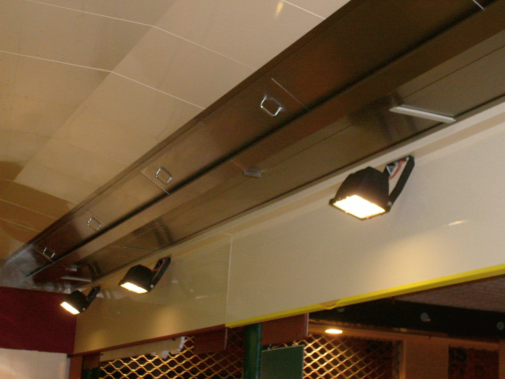 DEGRAISSAGE: Plafond filtrant avec obturateurs, avant dgraissage